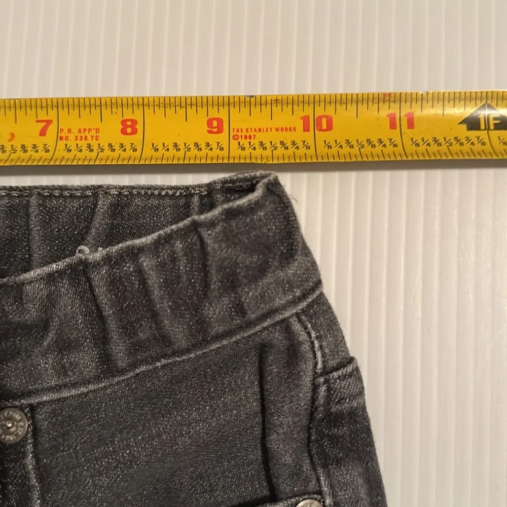 GAP kids 1969 gray skinny jeans.  Girls Size 6